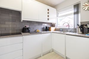 Kitchen- click for photo gallery